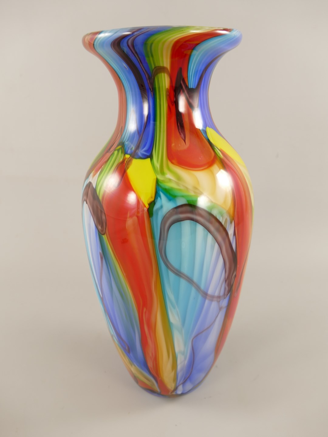 Bunte Glasvase Farbig gestaltete Blumenvase aus Glas