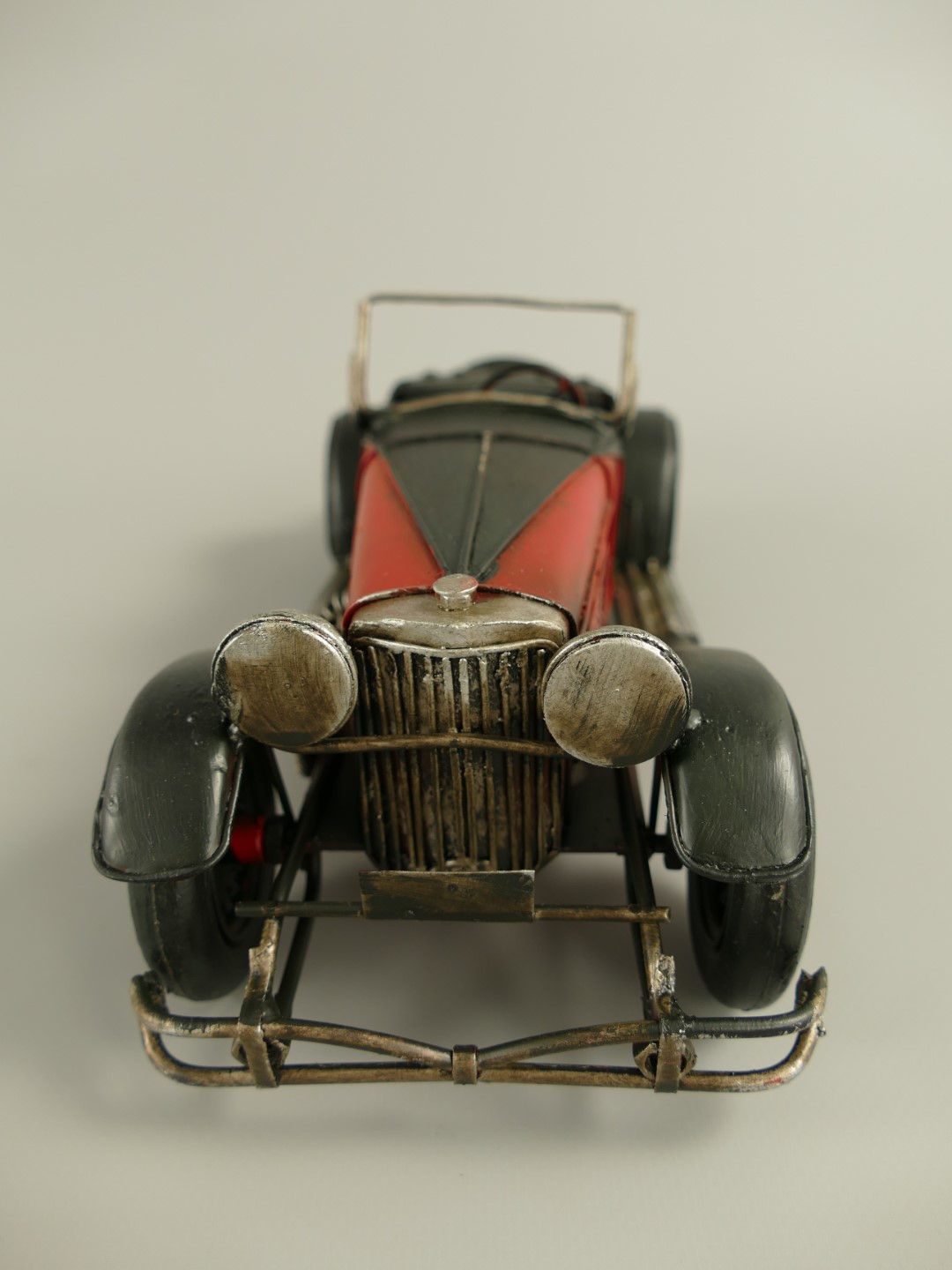 Antikes Blechauto Modellauto Oldtimer schwarzrot 1920er Jahre 4