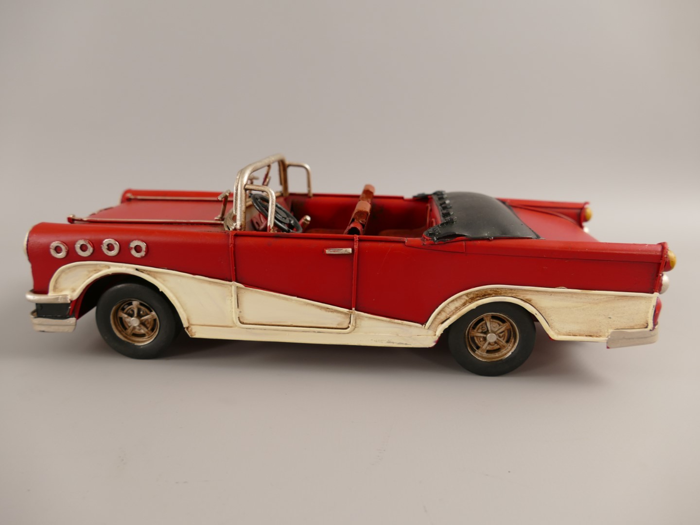 Antikes Blechauto Klassisches rotes Cabriolet Modellauto aus Eisen 5