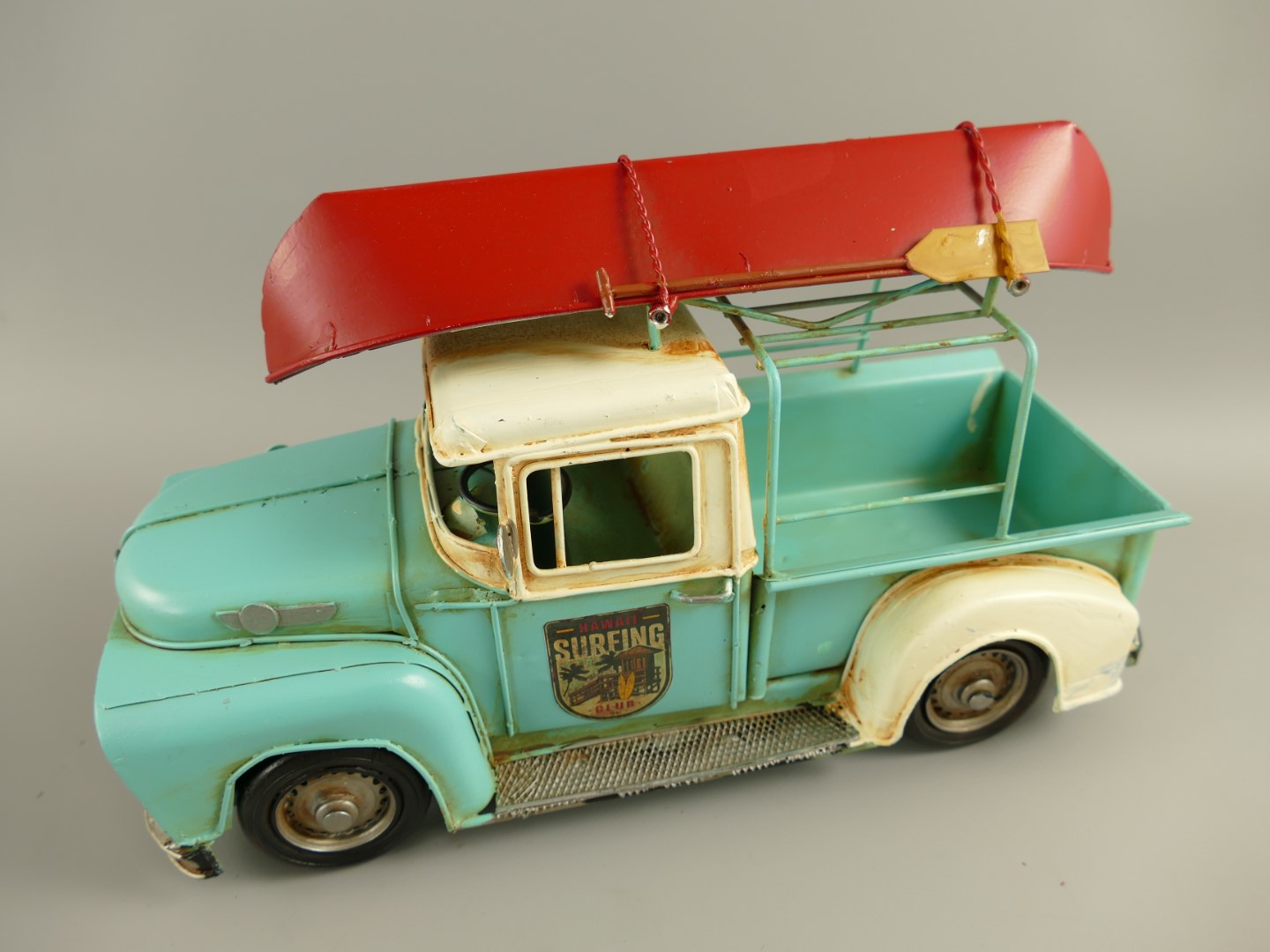 Antikes Blechauto Vintage mit Kanu  Einzigartige Sammlerstücke 3