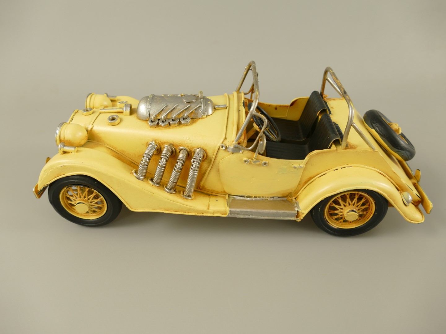 Antikes Gelbes Blechauto Modell Roadster 28cm Sammlerstück 3