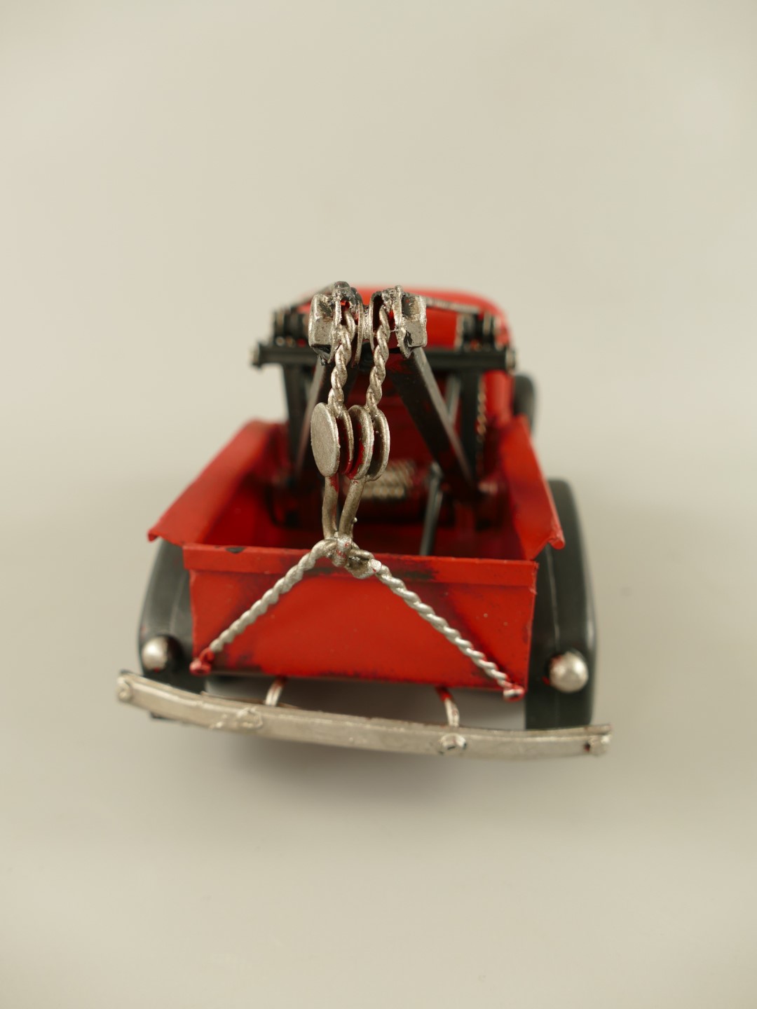 Antiker Roter BlechAbschleppwagen Modell Nostalgisches Sammlerstück 6