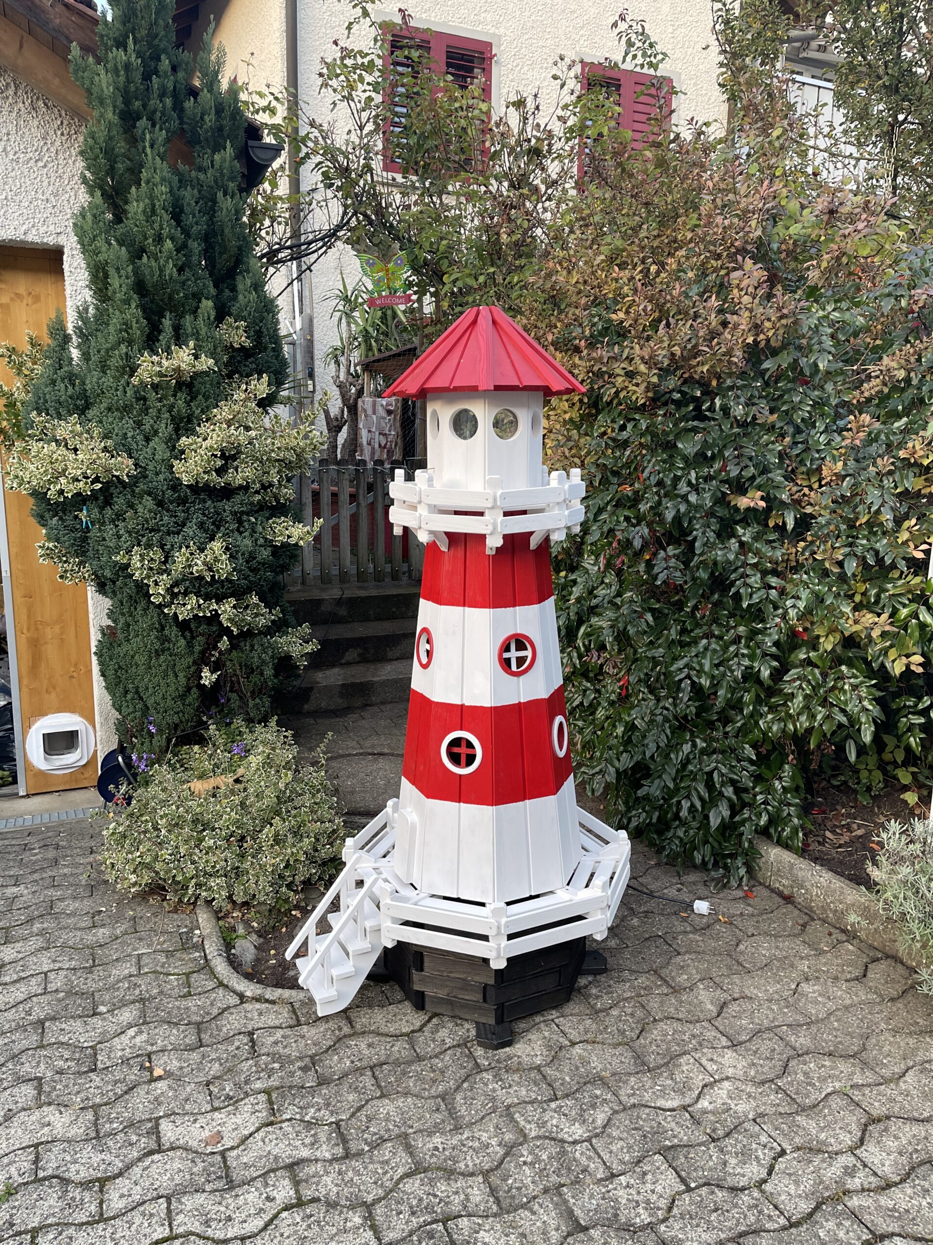 Deko Leuchtturm aus Holz in Rot/Weiss 180 cm gross 12