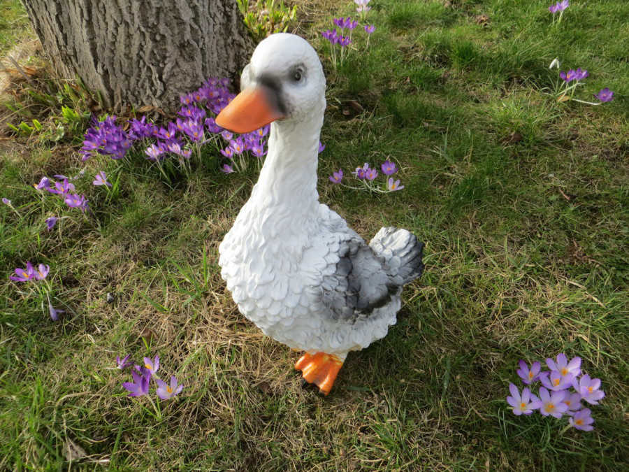 Deko Gans stehend in Weiss/Grau 48 cm hoch